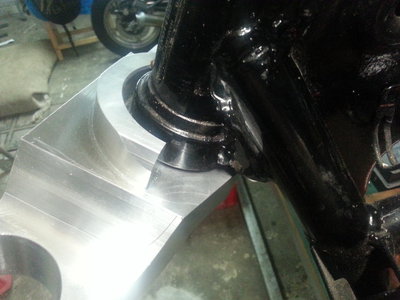 Gabelbrücke 10.jpg (142.67 KiB) 11486 mal betrachtet Lenkanschlag passt sehr schön